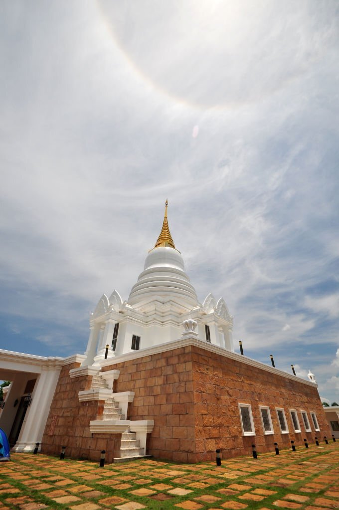 ไหว้พระเขาใหญ่ที่วัดมกุฏคีรีวันเขาใหญ่