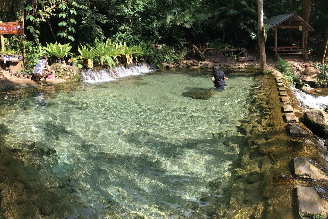 ที่พักธรรมชาติในน้ำออกฮู