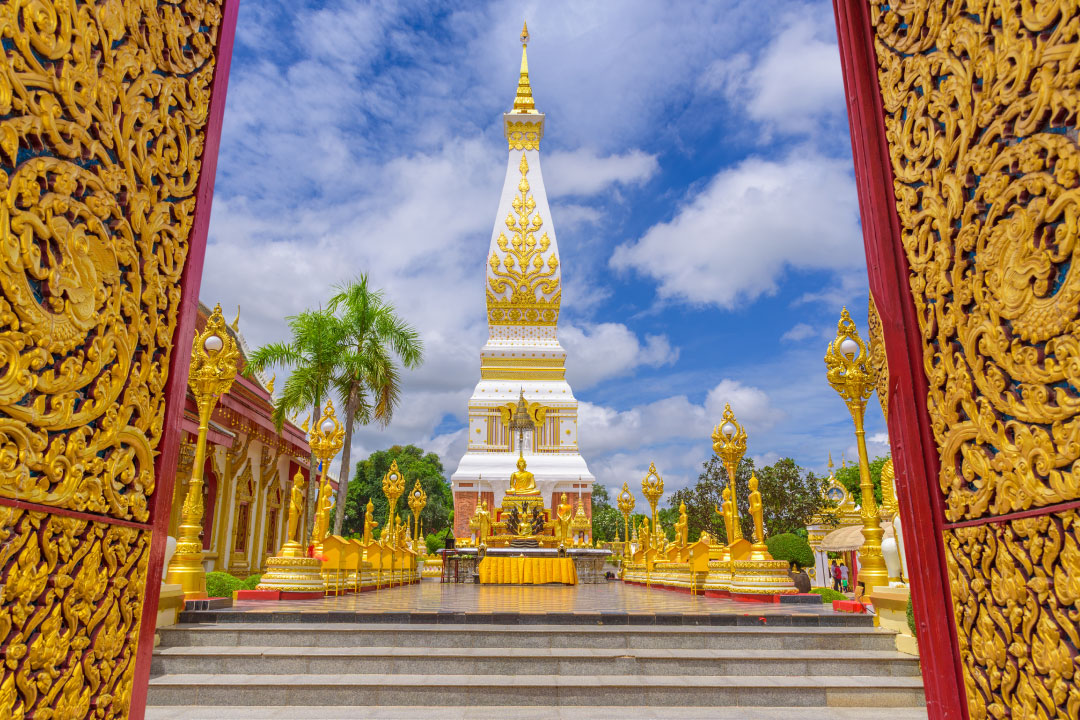 6. วัดพระธาตุพนมวรมหาวิหาร