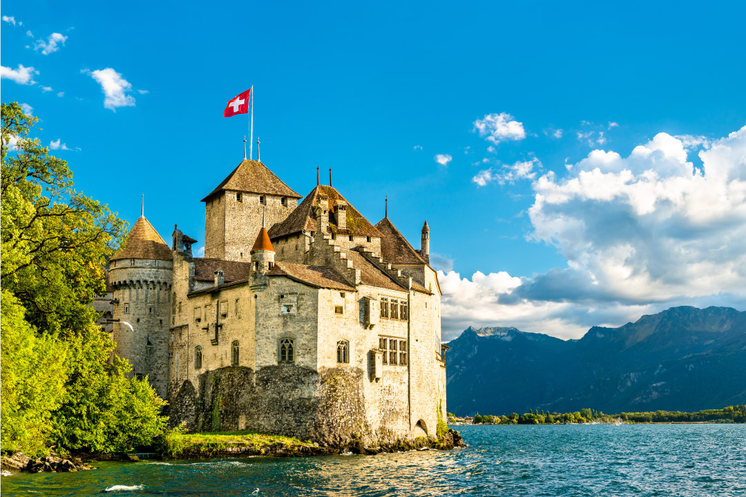 4. ปราสาทชิลยอง (Chillon Castle)