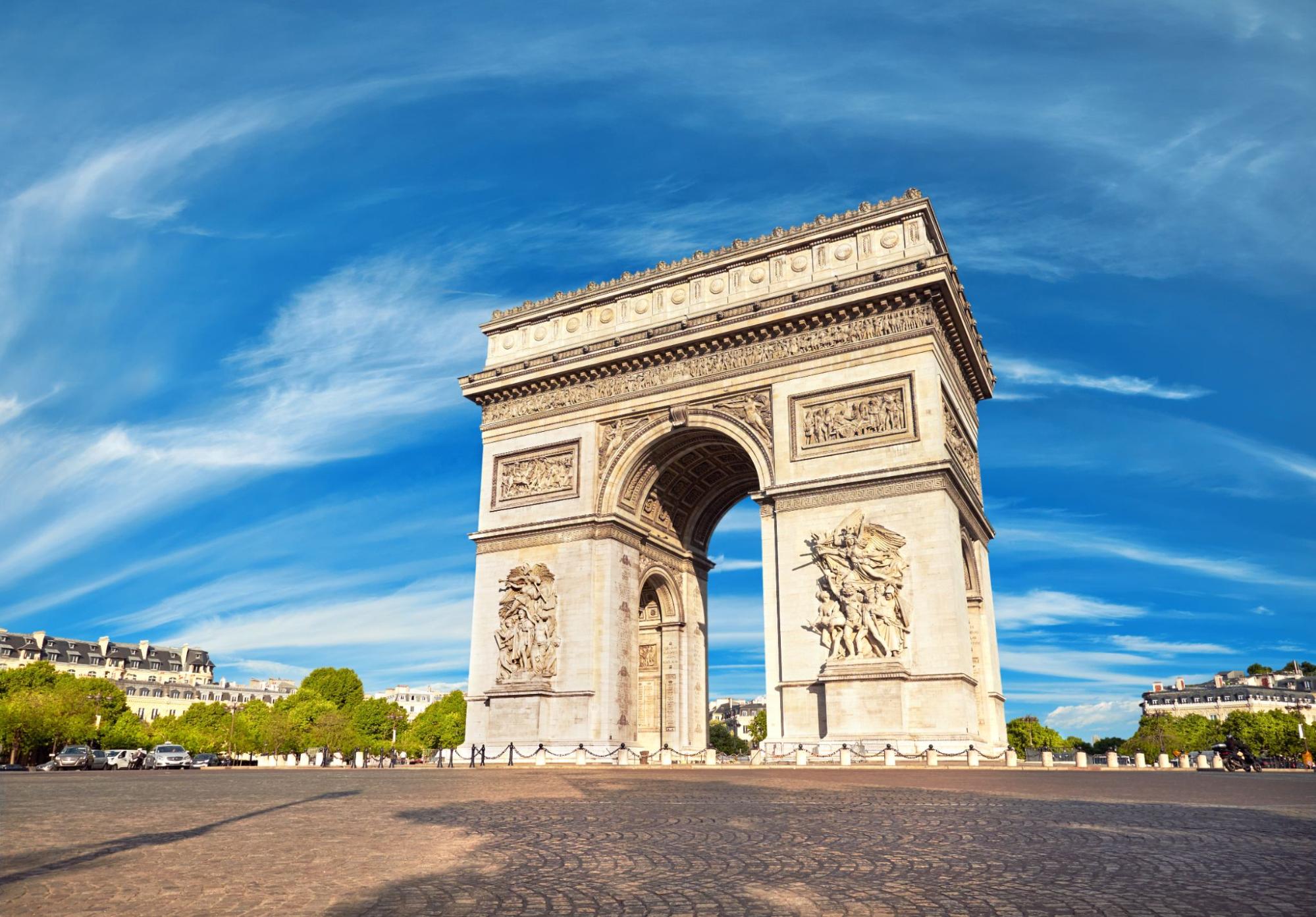 เที่ยวฝรั่งเศส ประตูชัยฝรั่งเศส (Arc de Triomphe)