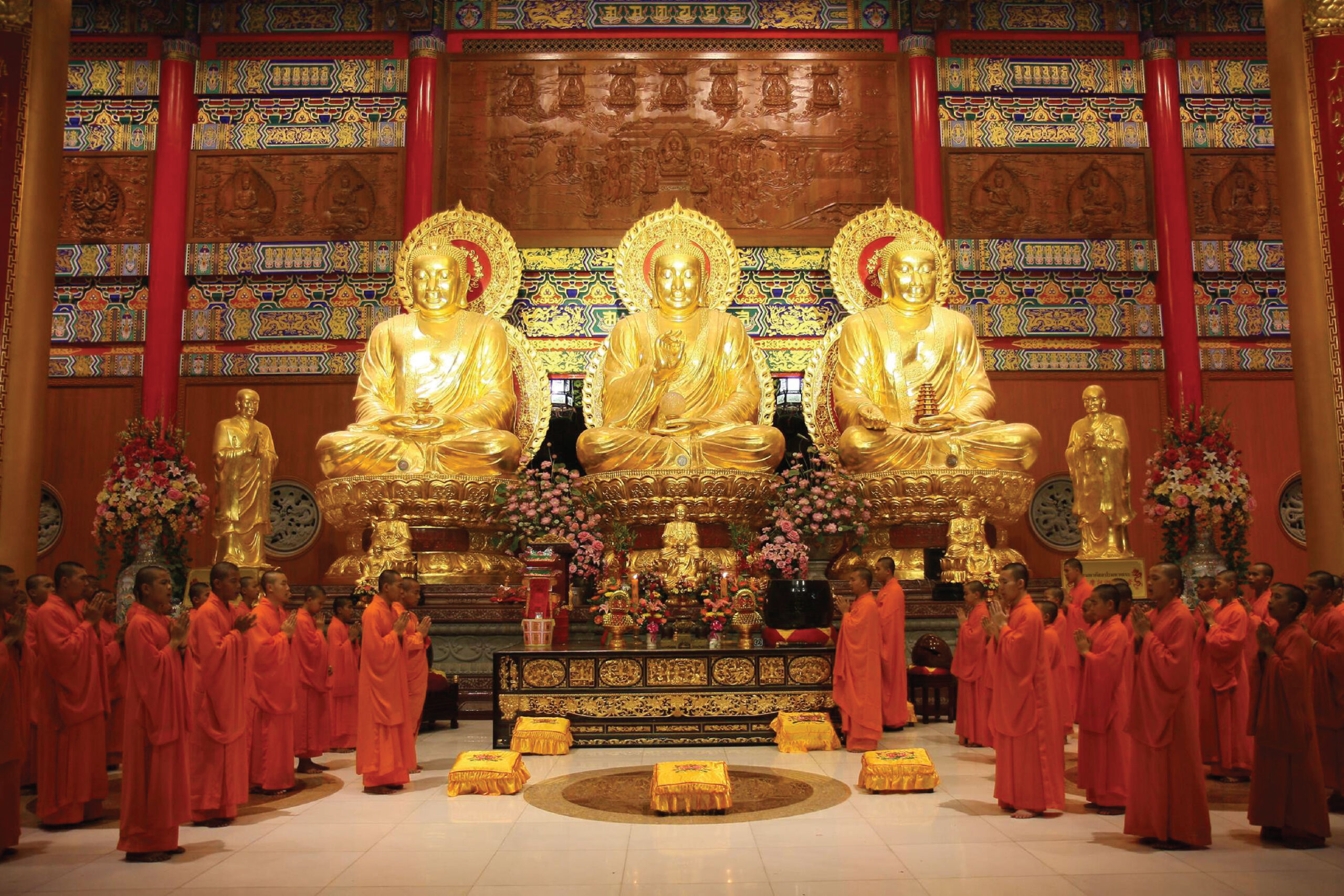 3. Borom Racha Kanchana Phisek Anusorn Temple - Nonthaburi