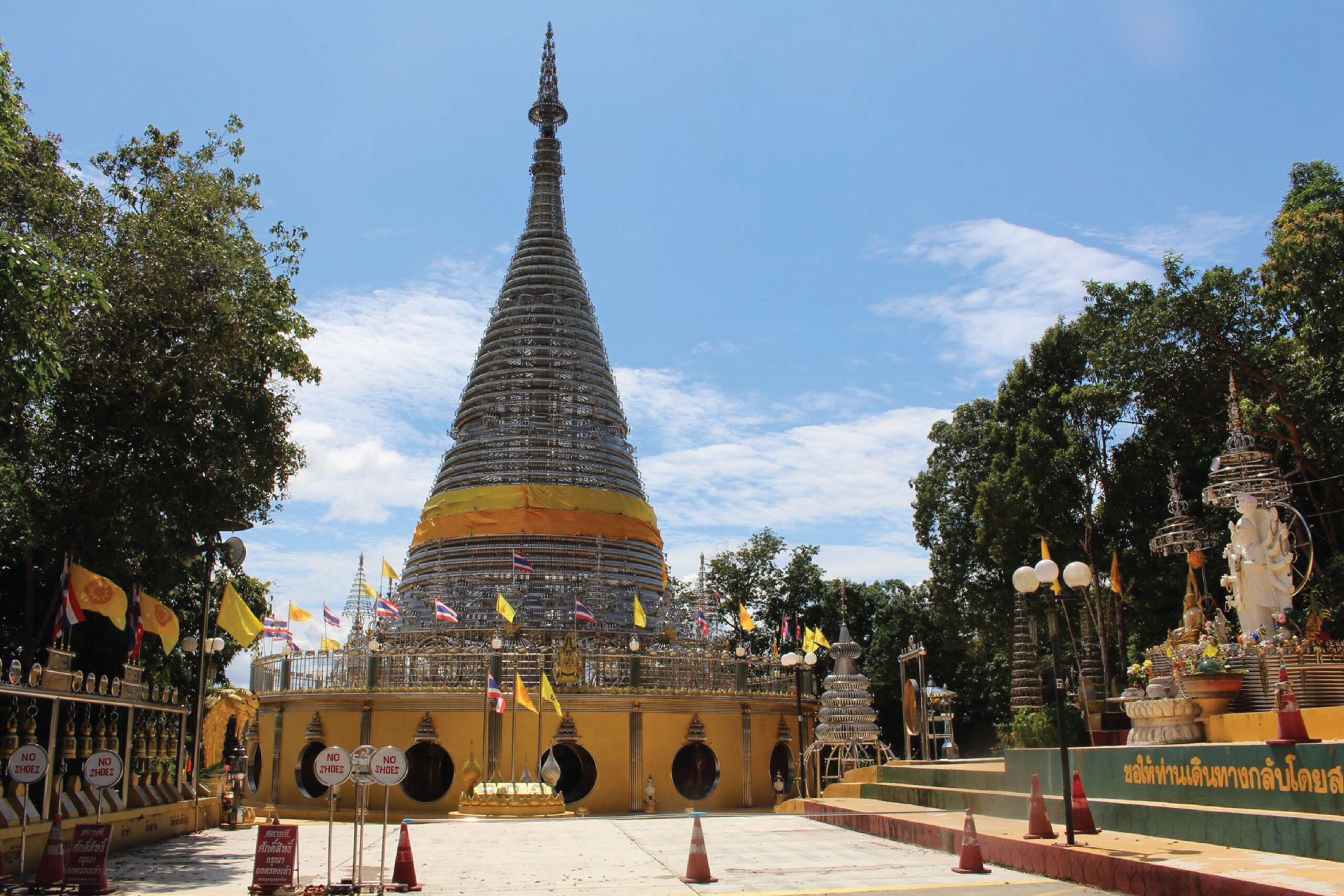 7. Phra Mahathat Triphum Phra Tri Mueang Trikon Temple - Songkhla