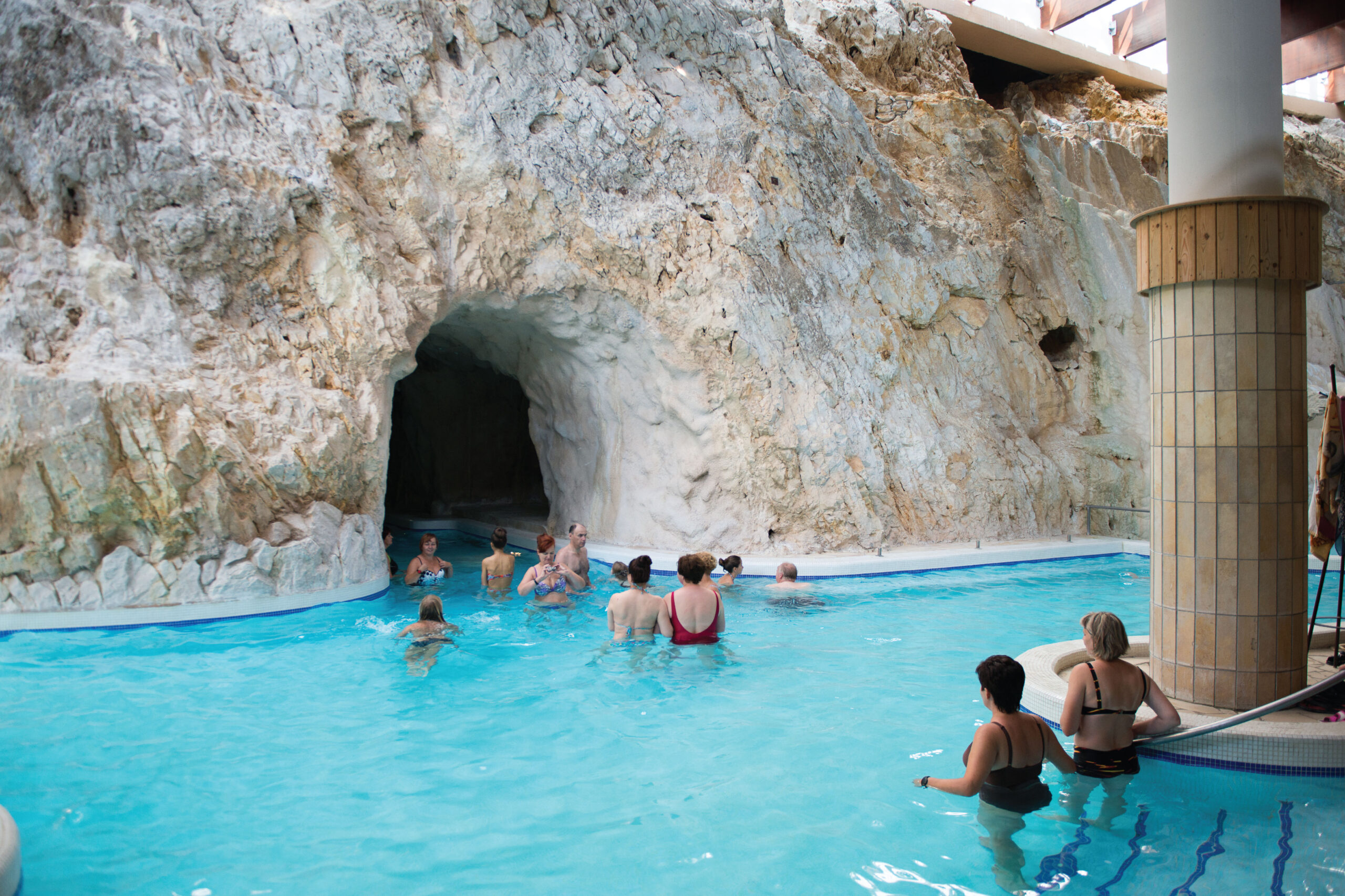 ถ้ำ Cave Bath of Miskolctapolca
