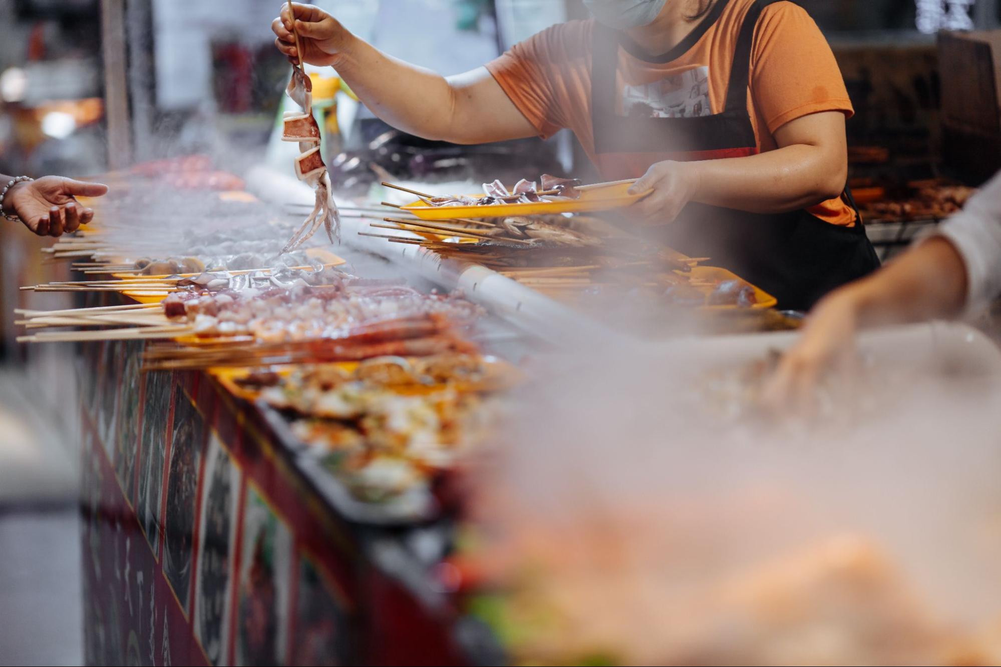 3. Roi Pee Mueang Ya Market