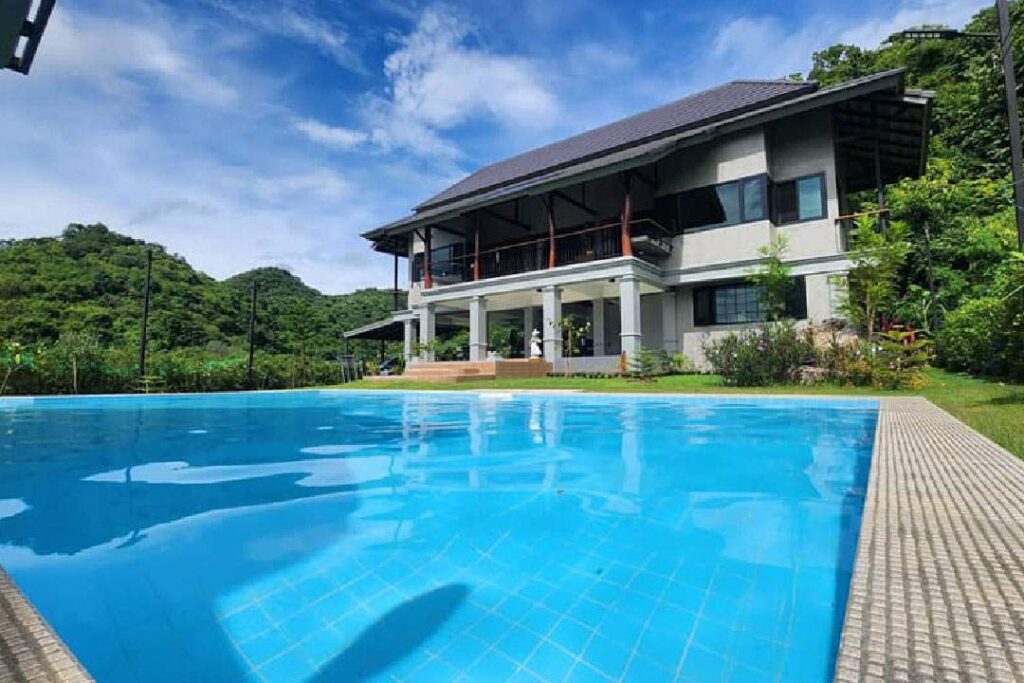 The Colonial Pool Villa Khaowong