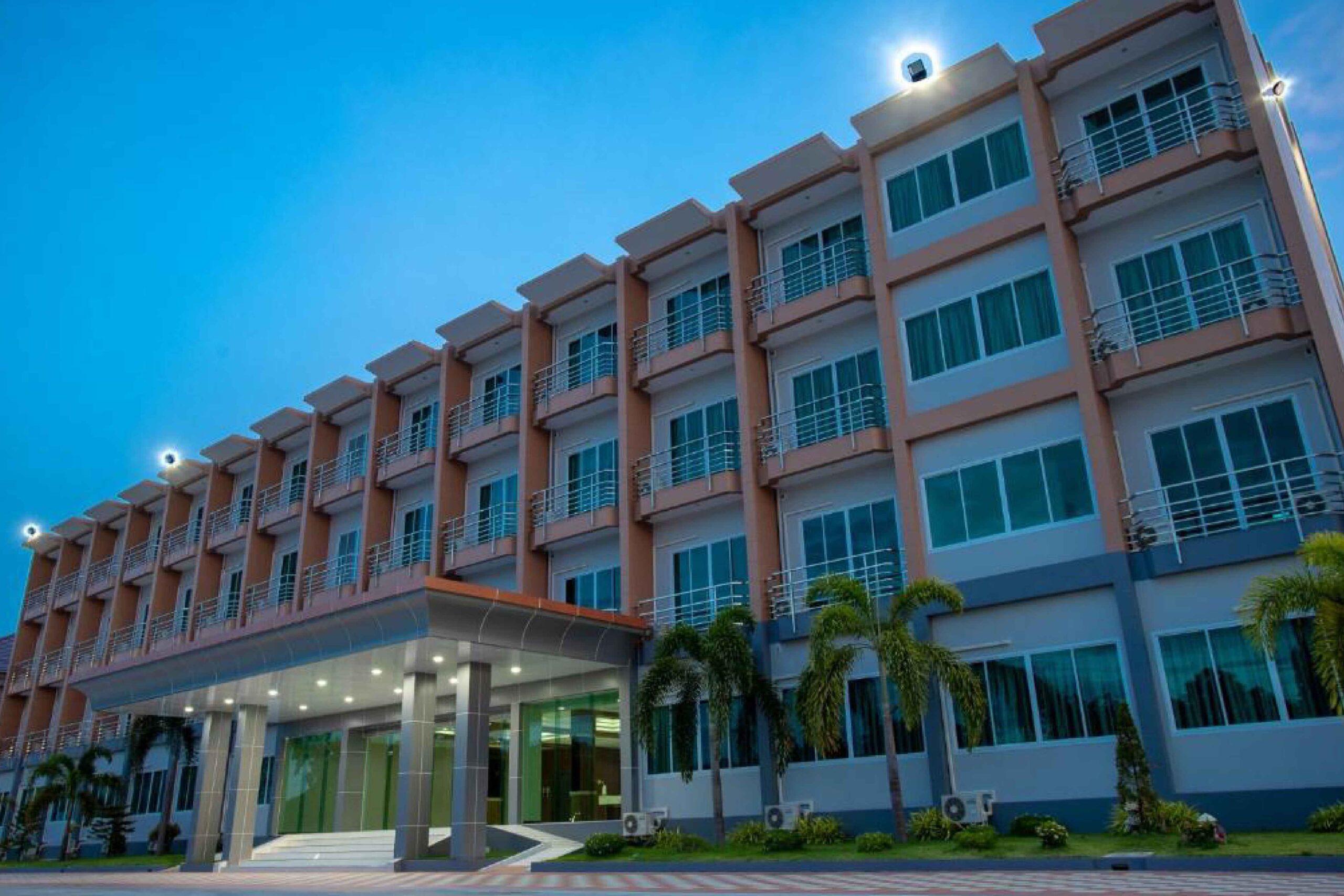 O2 Hotel Lopburi