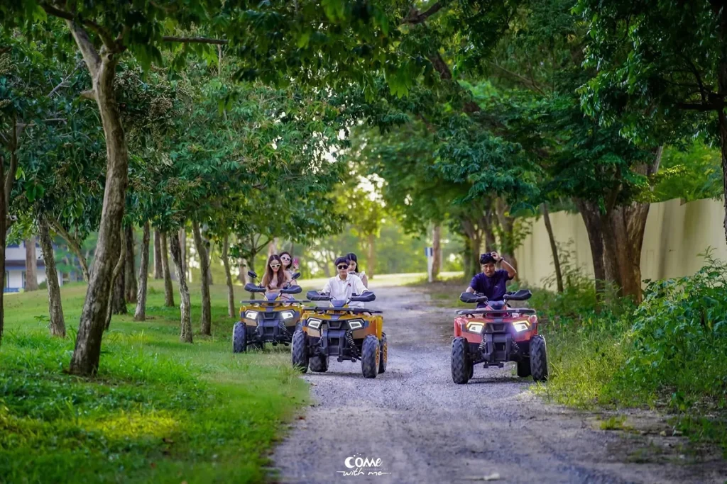 รวมกิจกรรมกระชับความสัมพันธ์ (Team Building) บนลานกิจกรรมกว้างขวางใน ที่พักเขาใหญ่มีกิจกรรม